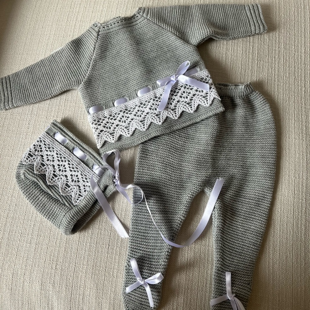 Children’s Salon Baby Knitted Set